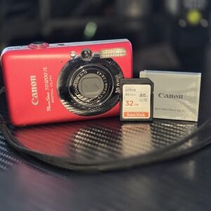 Canon PowerShot Digital ELPH SD1200 IS Digital Camera 10.0MP Pink WORKS